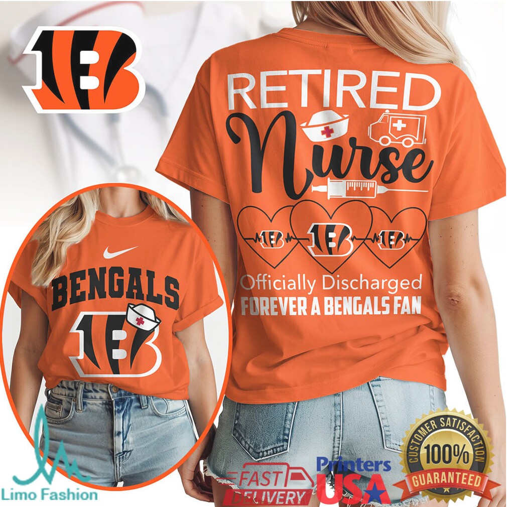 Cincinnati Bengals Retired Nurse Officially Discharged 2026 Vintage Style Women Fans Gift T Shirt - Limotees LLC