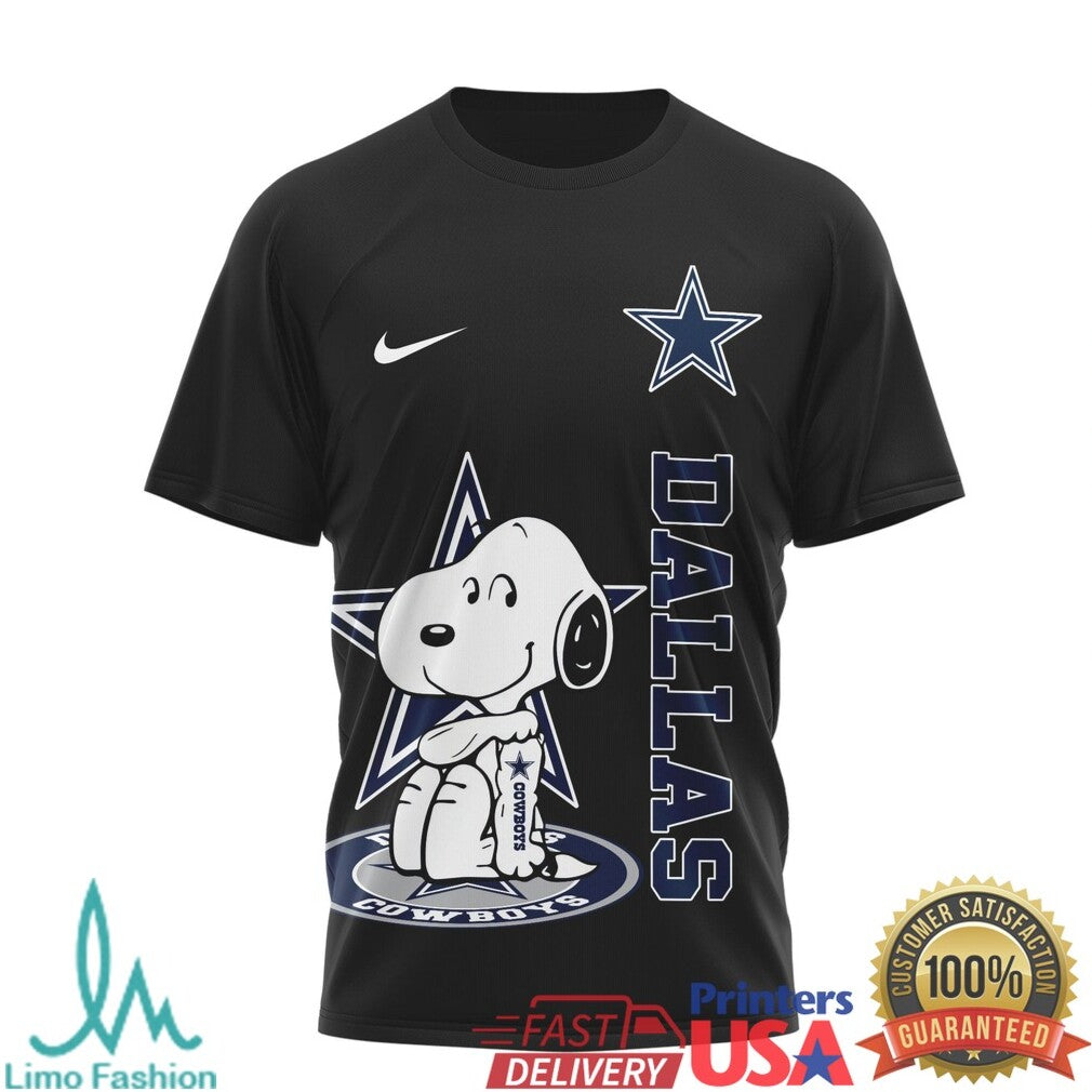 Retro Snoopy Dallas Cowboys NFL Fan T Shirt Yes I'm Old Sports Graphic T Shirt - Limotees LLC