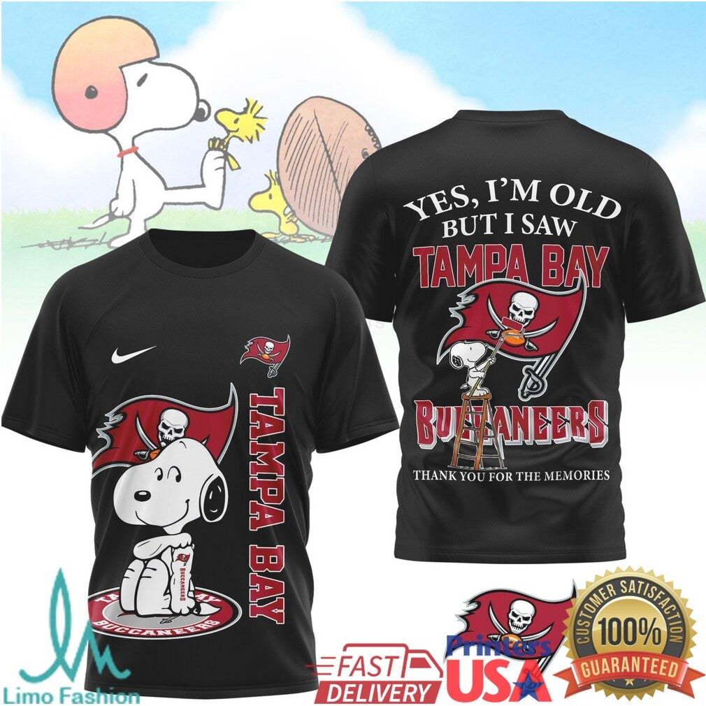 Tampa Bay Buccaneers Snoopy Football T Shirt Yes I'm Old But I Saw Them Bucs Gear - Limotees LLC