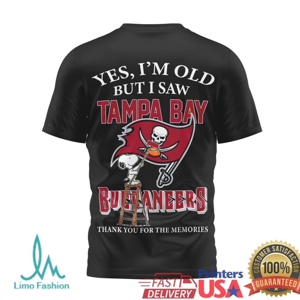 Tampa Bay Buccaneers Snoopy Football T Shirt Yes I'm Old But I Saw Them Bucs Gear - Limotees LLC